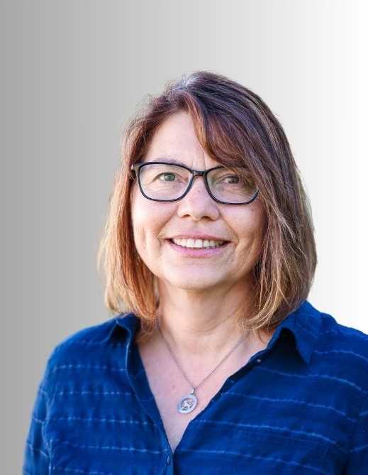 Staff Pics - Grey Back - Jennifer Zantinge